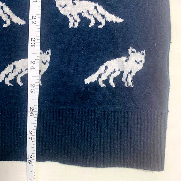 Forever 21 Men’s Coyote Print Crew Neck Sweater - Picture 7 of 8